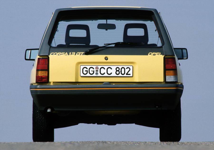  Opel Corsa GT 1985 года  (фото 6 из 7)